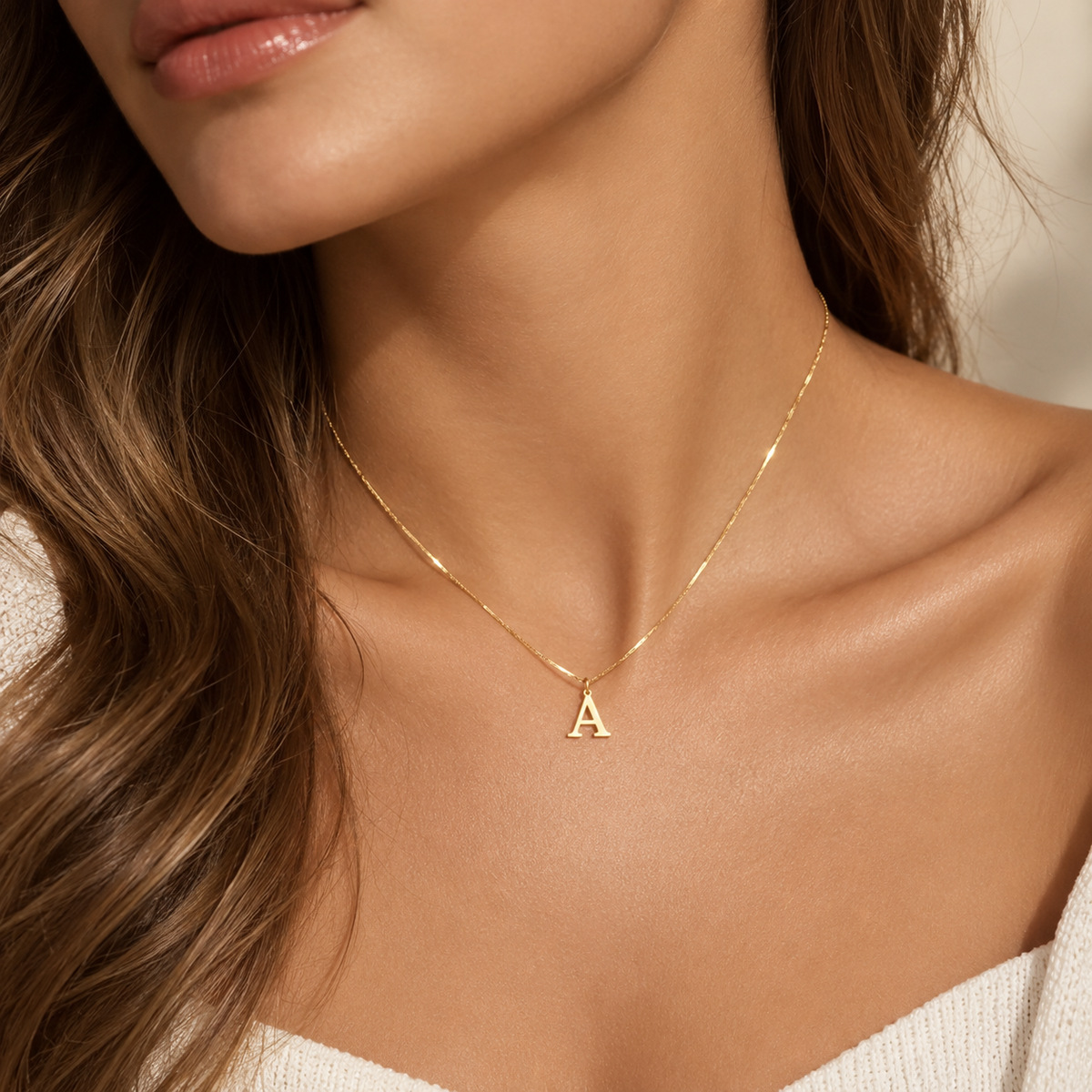 Colar Zenory Initiale – Inicial Personalizada com Banho de Ouro 18K