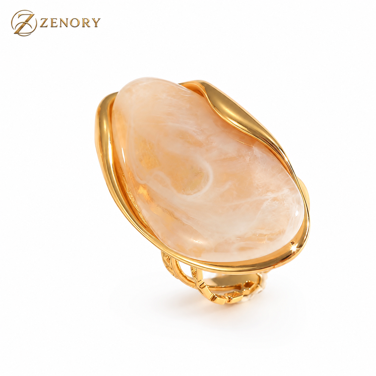 Anel Elo Lumière Cravejado – Elegância Dourada Zenory