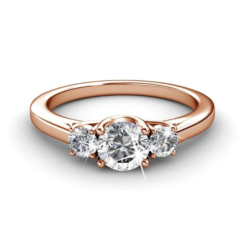 Anel Feminino Três Pedras com Cristais Swarovski Banhado a Ouro Rosé 18K
